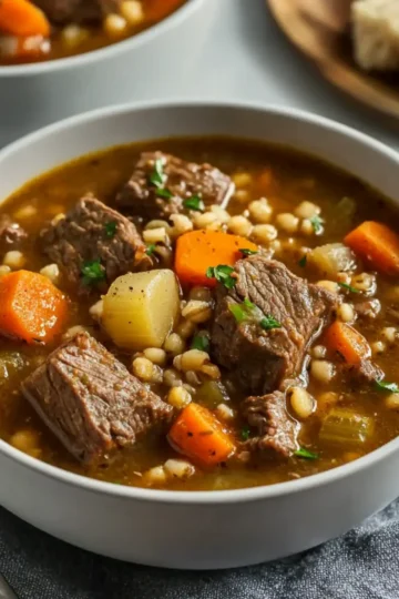 Hearty Crockpot Beef and Barley Soup
